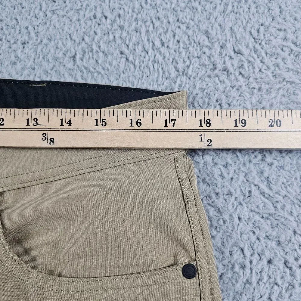 Wrangler ATG Pants Mens 35x32 Khaki Stretch Hiking Outdoor Trail All Terrain